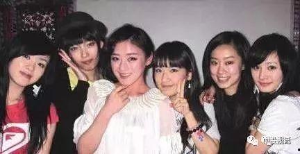 团宠吃瓜娱乐圈小说,团宠小仙女与娱乐圈的甜蜜瓜田 第2张 团宠吃瓜娱乐圈小说,团宠小仙女与娱乐圈的甜蜜瓜田 第2张